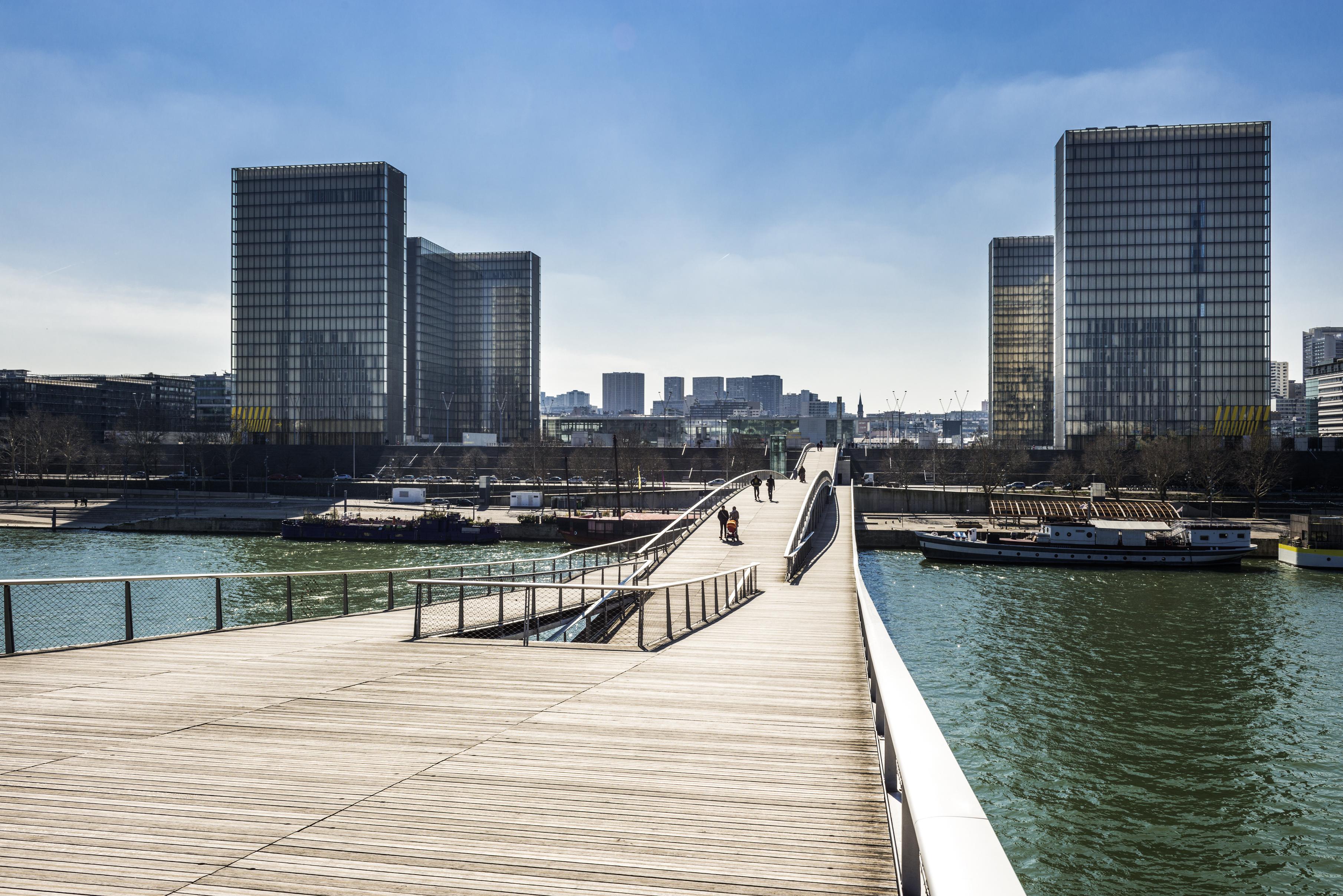 Pullman Paris Centre - Bercy Hotel Exterior photo